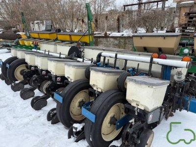 Сівалка Kinze 3000 (Кінзе)