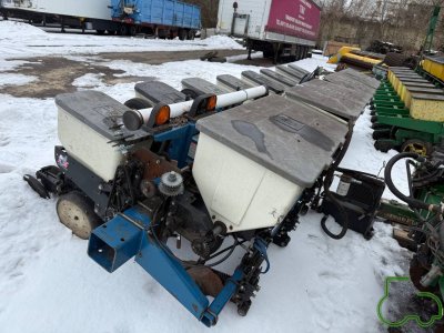 Сівалка Kinze 3000 (Кінзе)