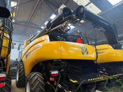 Комбайн New Holland CR 10.90 (Нью Холанд)
