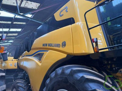 Комбайн New Holland CR 10.90 (Нью Холанд)