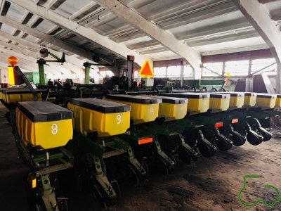Сівалка John Deere, 24 ряда (Джон Дір)
