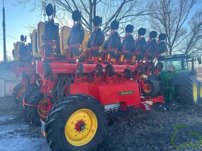 Трактор John Deere 8R 340 + Сівалка Vaderstad Tempo