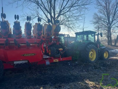 Трактор John Deere 8R 340 + Сівалка Vaderstad Tempo