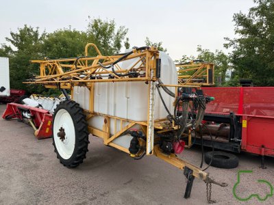 Обприскувач Богуслав 18м.